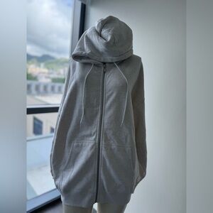 Grey Brandy Melville sweatshirt one size